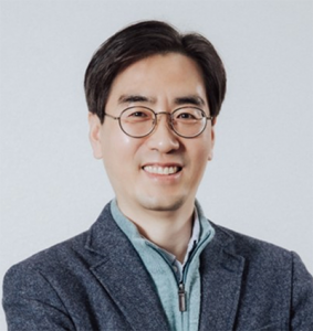 Fig. 4. Professor Hyun Myung 